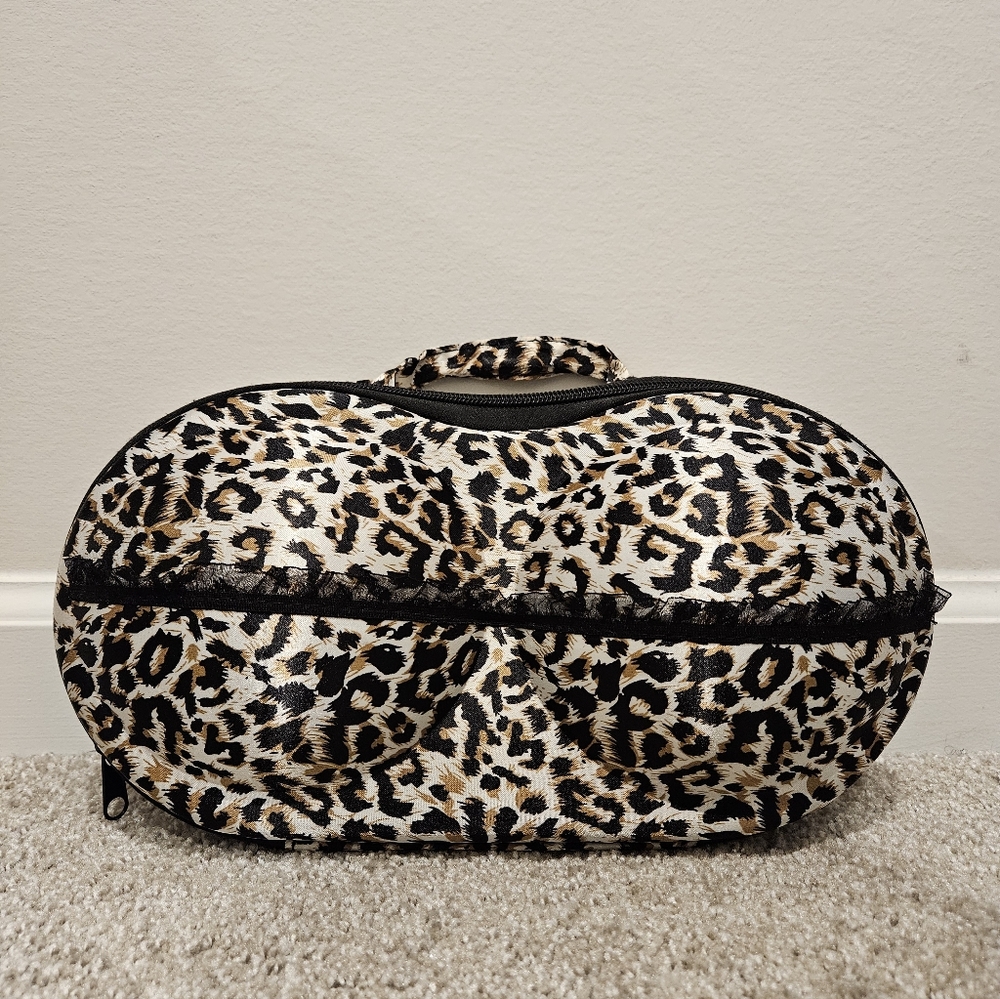 Source Unknown Black and Tan Animal Print Cosmetic Bag